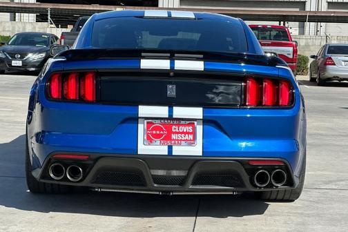 2017 Ford Shelby GT350 Base