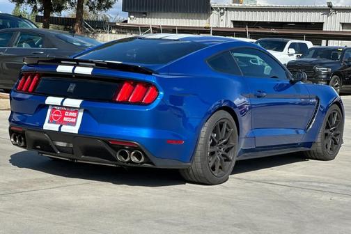 2017 Ford Shelby GT350 Base