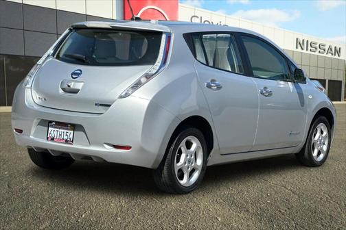 2011 Nissan Leaf SL