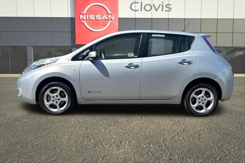 2011 Nissan Leaf SL