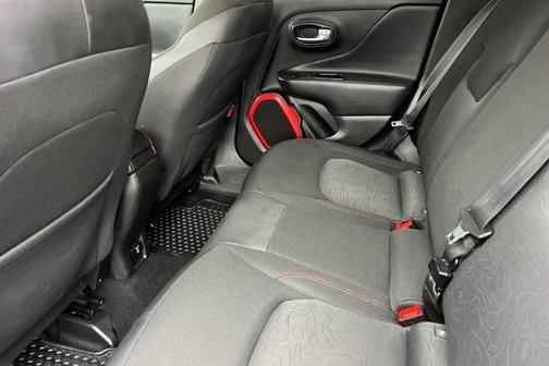 2017 Jeep Renegade Trailhawk