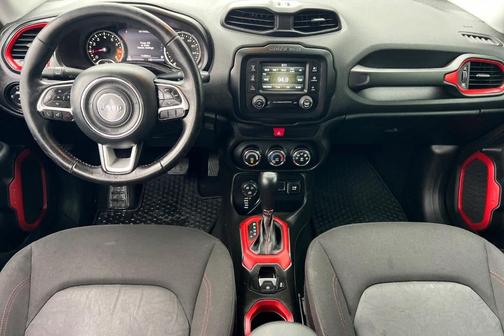 2017 Jeep Renegade Trailhawk