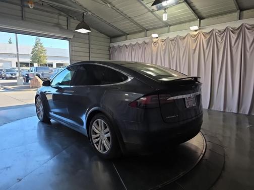 2016 Tesla Model X 75D