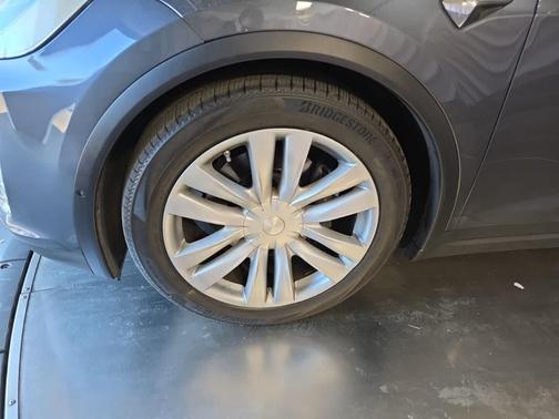 2016 Tesla Model X 75D