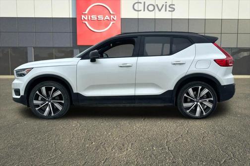 2022 Volvo XC40 Recharge Pure Electric P8 Twin Plus