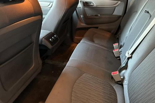 2017 Chevrolet Traverse LS