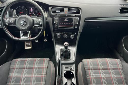 2017 Volkswagen Golf GTI S 4-Door
