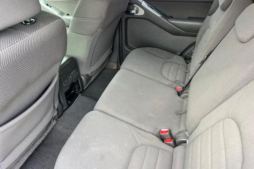 2011 Nissan Pathfinder S