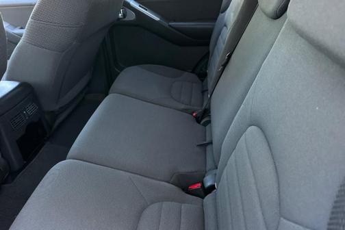 2011 Nissan Pathfinder S