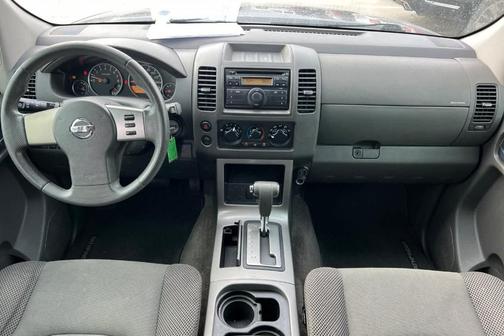 2011 Nissan Pathfinder S
