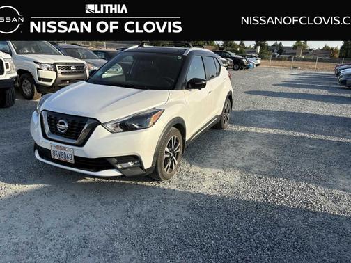 2019 Nissan Kicks SR