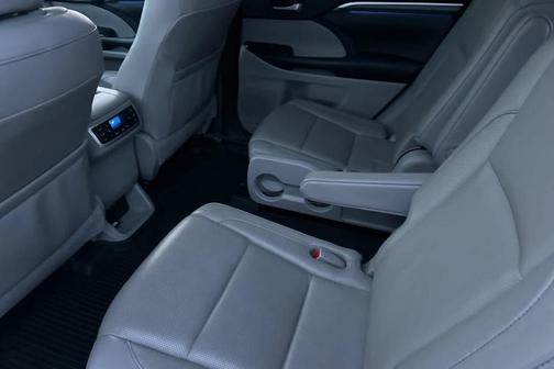 2018 Toyota Highlander Limited Platinum