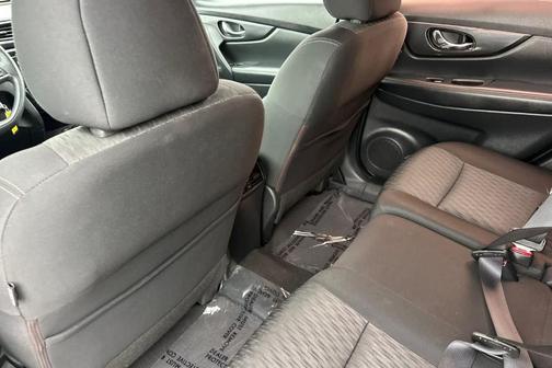 Gun Metallic 2017 Nissan Rogue S