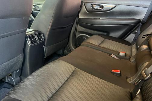 Gun Metallic 2017 Nissan Rogue S