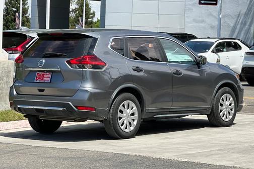 Gun Metallic 2017 Nissan Rogue S