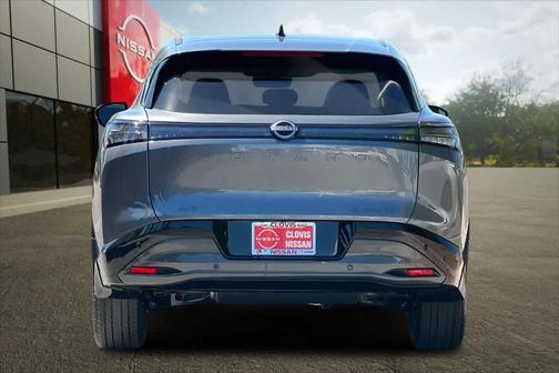 Gun Metallic 2026 Nissan Murano Platinum
