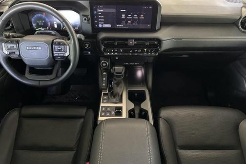 2025 Toyota Land Cruiser 