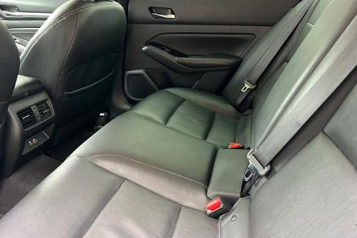 2021 Nissan Altima 2.5 Platinum