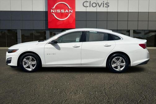 Summit White 2023 Chevrolet Malibu 1LS
