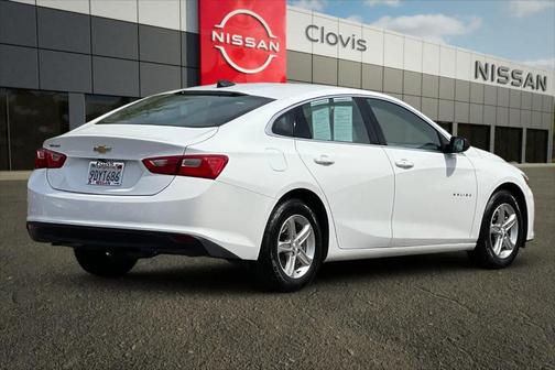 Summit White 2023 Chevrolet Malibu 1LS