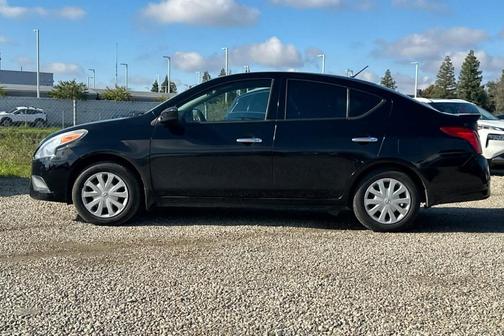 2018 Nissan Versa 1.6 SV