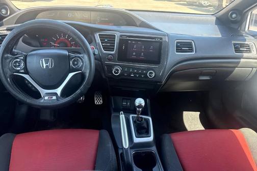 White 2015 Honda Civic