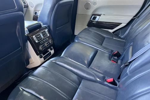 Yulong White 2017 Land Rover Range Rover 5.0L Supercharged Autobiography