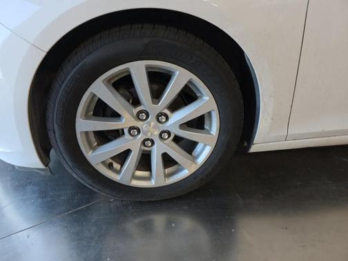 2015 Chevrolet Malibu 2LT