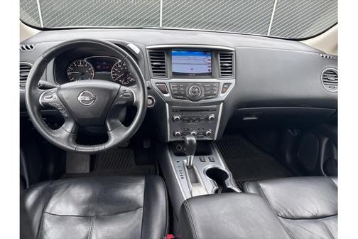 2018 Nissan Pathfinder SL