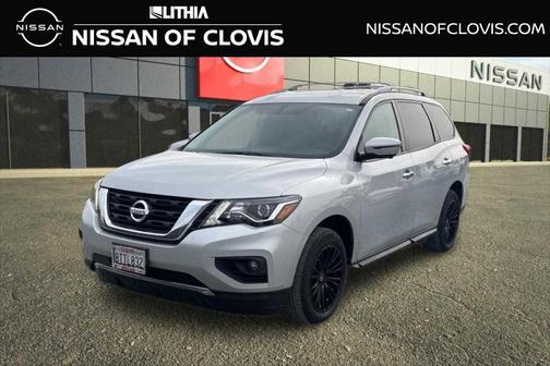 2018 Nissan Pathfinder SL