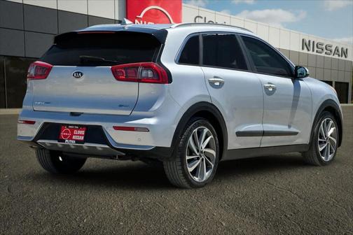 Silky Silver 2018 Kia Niro Touring