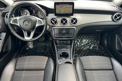 2017 Mercedes-Benz GLA 250 Base 4MATIC