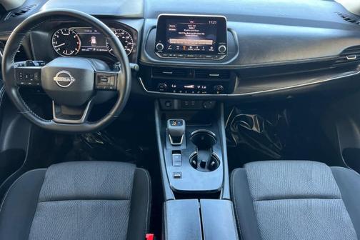 Deep Ocean Blue 2026 Nissan Rogue SV