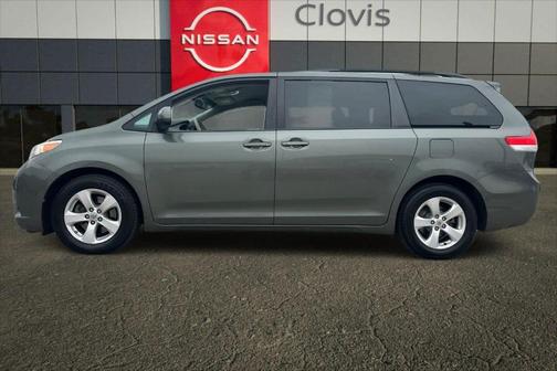 2014 Toyota Sienna LE