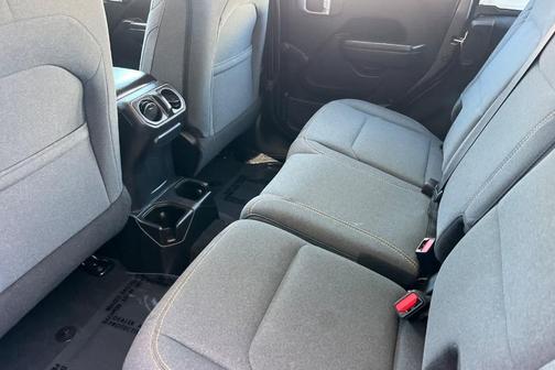 Granite Crystal Clearcoat Metallic 2024 Jeep Wrangler Sport