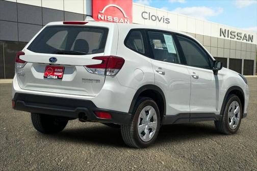 2022 Subaru Forester Base (CVT)
