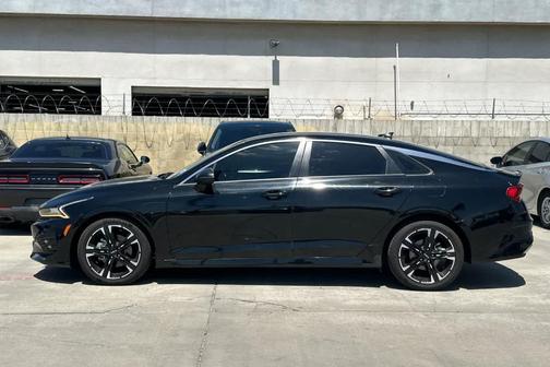 Ebony Black 2022 Kia K5 GT-Line