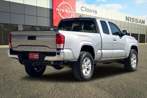 2016 Toyota Tacoma SR