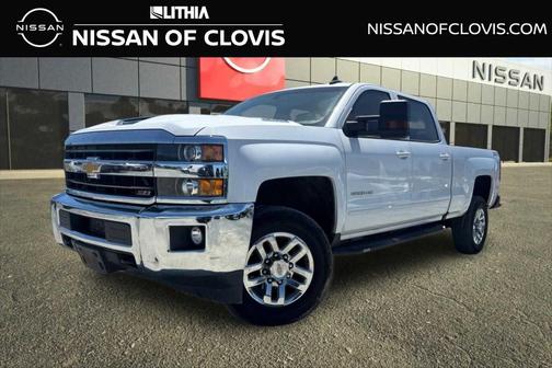 Summit White 2018 Chevrolet Silverado 2500 LT