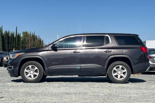 Iridium Metallic 2018 GMC Acadia SLE-1