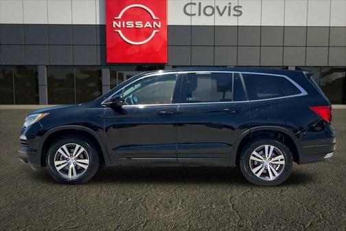 Crystal Black Pearl 2016 Honda Pilot EX