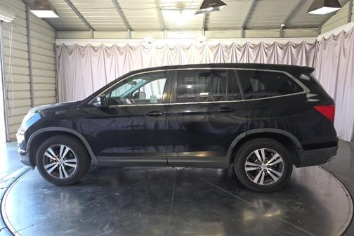 Black 2016 Honda Pilot EX