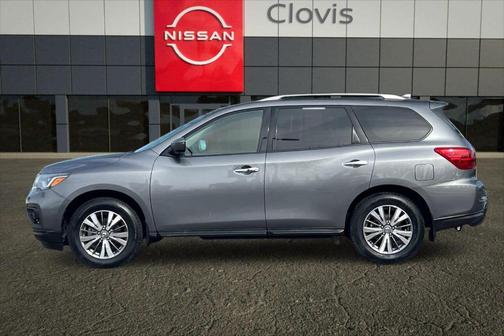 2020 Nissan Pathfinder S