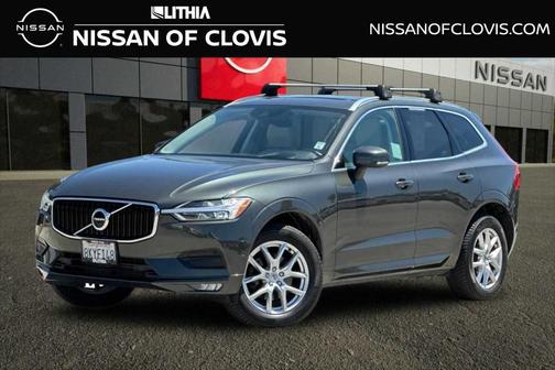 Pine Green 2019 Volvo XC60 T5 Momentum