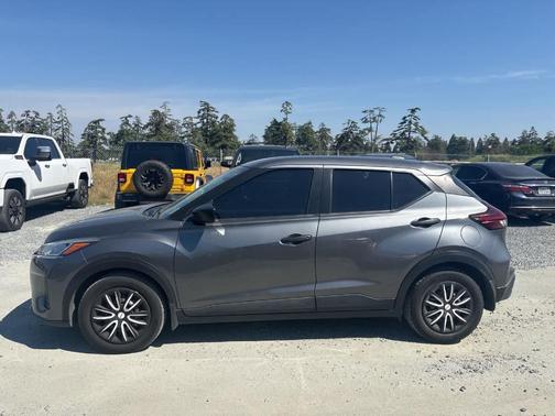 Gun Metallic 2021 Nissan Kicks S