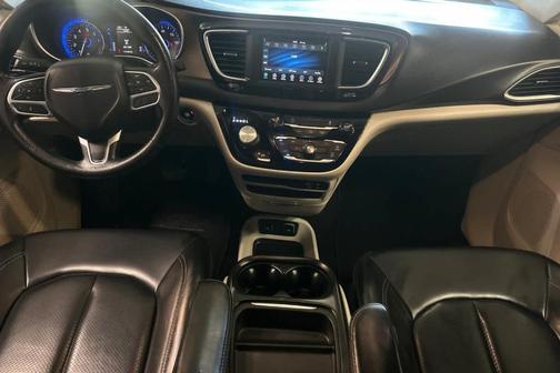 2020 Chrysler Voyager LXI