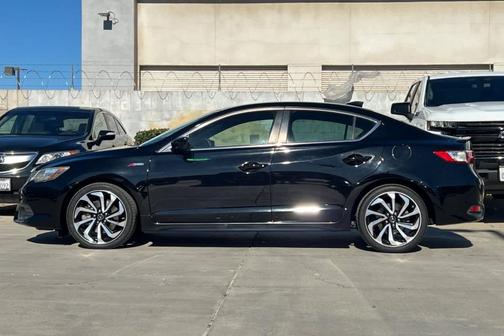 2018 Acura ILX Premium & A-SPEC Packages