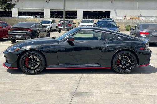 Black Diamond Pearl 2024 Nissan Z NISMO