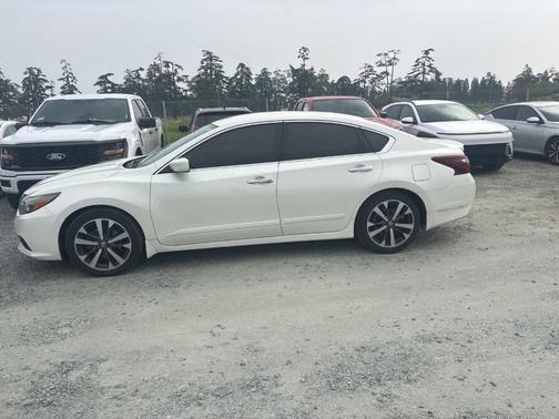 2017 Nissan Altima 2.5 SR