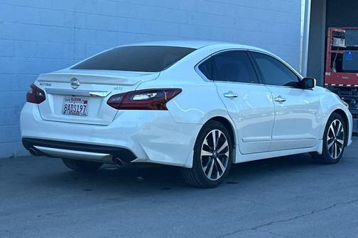 2017 Nissan Altima 2.5 SR